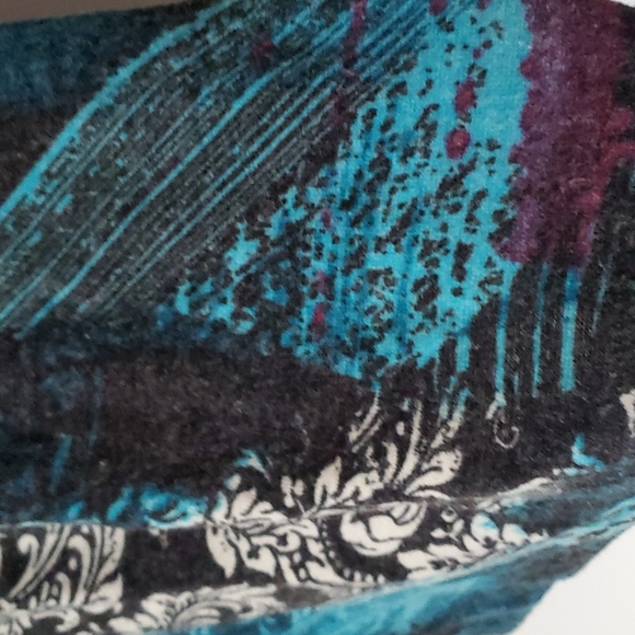 Mechant tunic style graphic print sweater - Picture 13 of 16